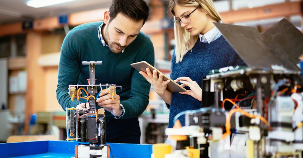 Comment devenir ingenieur robotique featured
